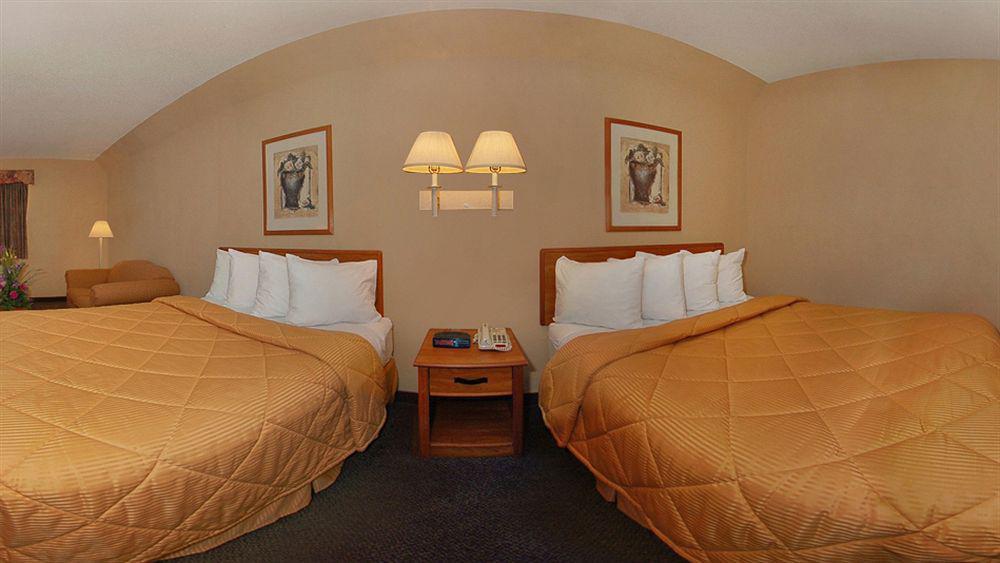 Comfort Inn Near Medical Center Mission Extérieur photo