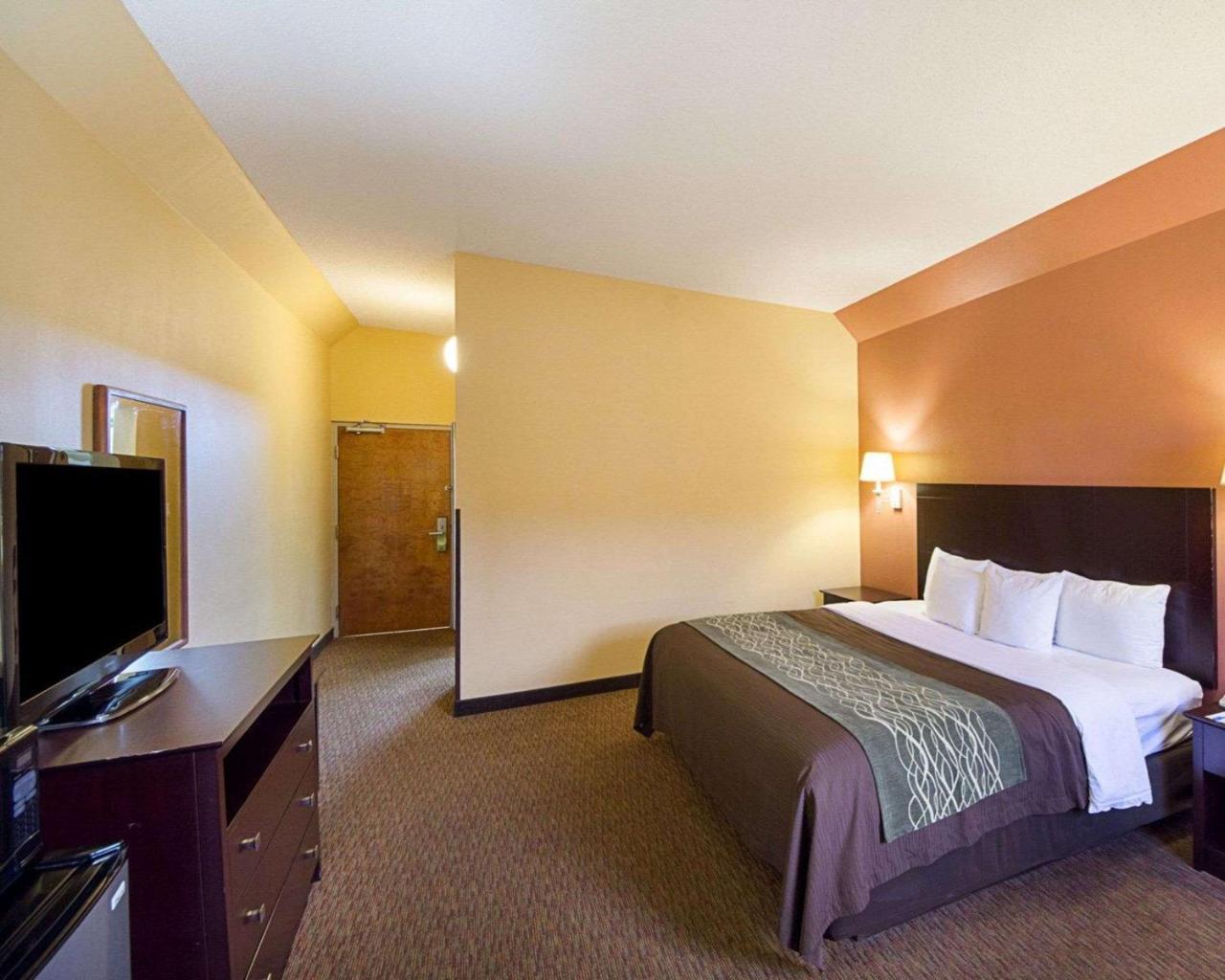Comfort Inn Near Medical Center Mission Extérieur photo