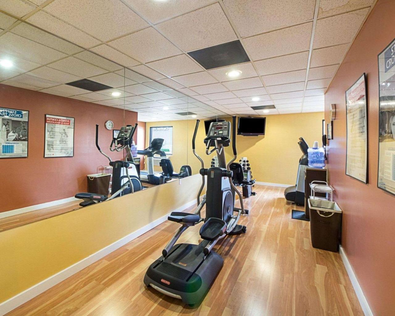 Comfort Inn Near Medical Center Mission Extérieur photo