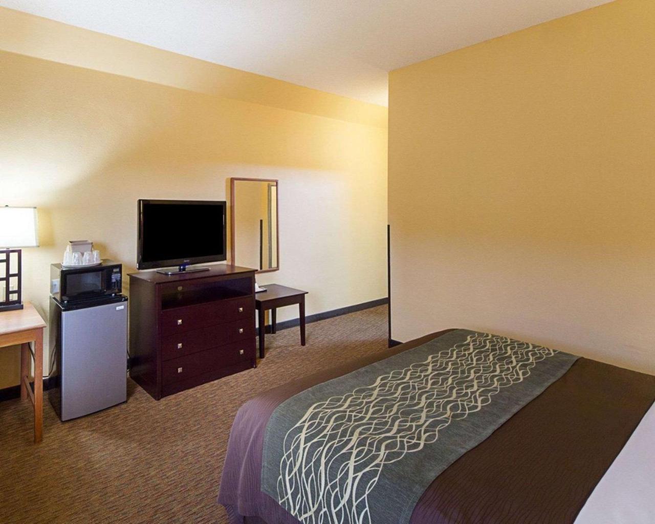 Comfort Inn Near Medical Center Mission Extérieur photo