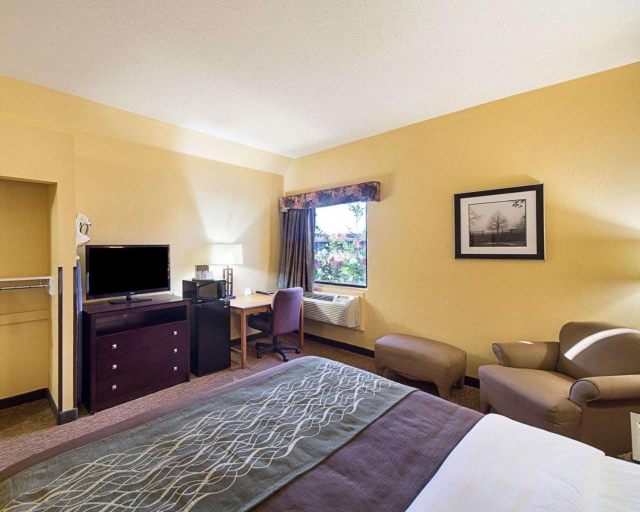 Comfort Inn Near Medical Center Mission Extérieur photo