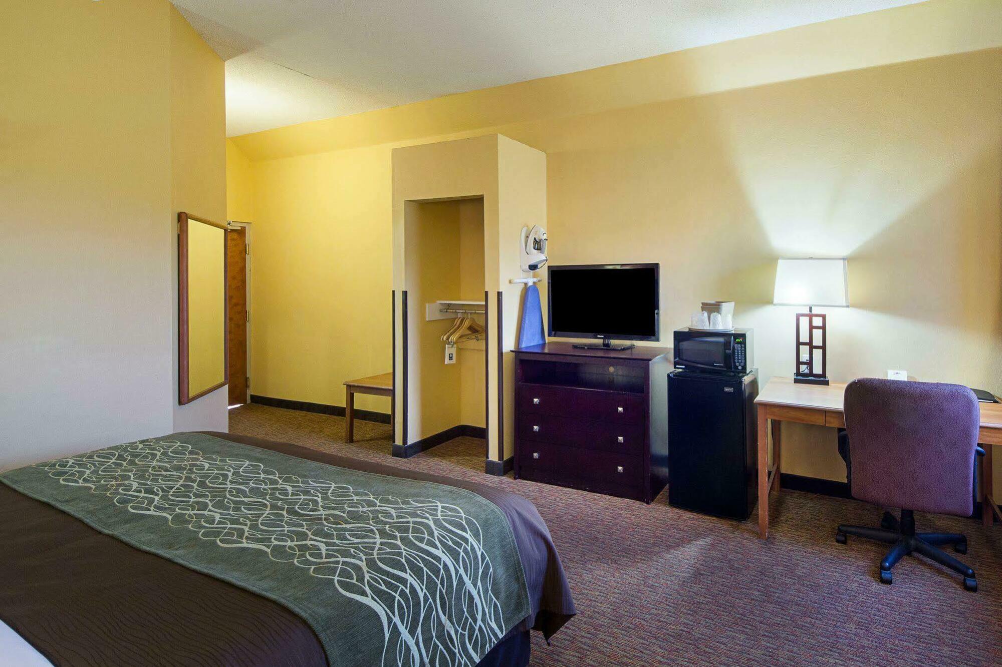 Comfort Inn Near Medical Center Mission Extérieur photo