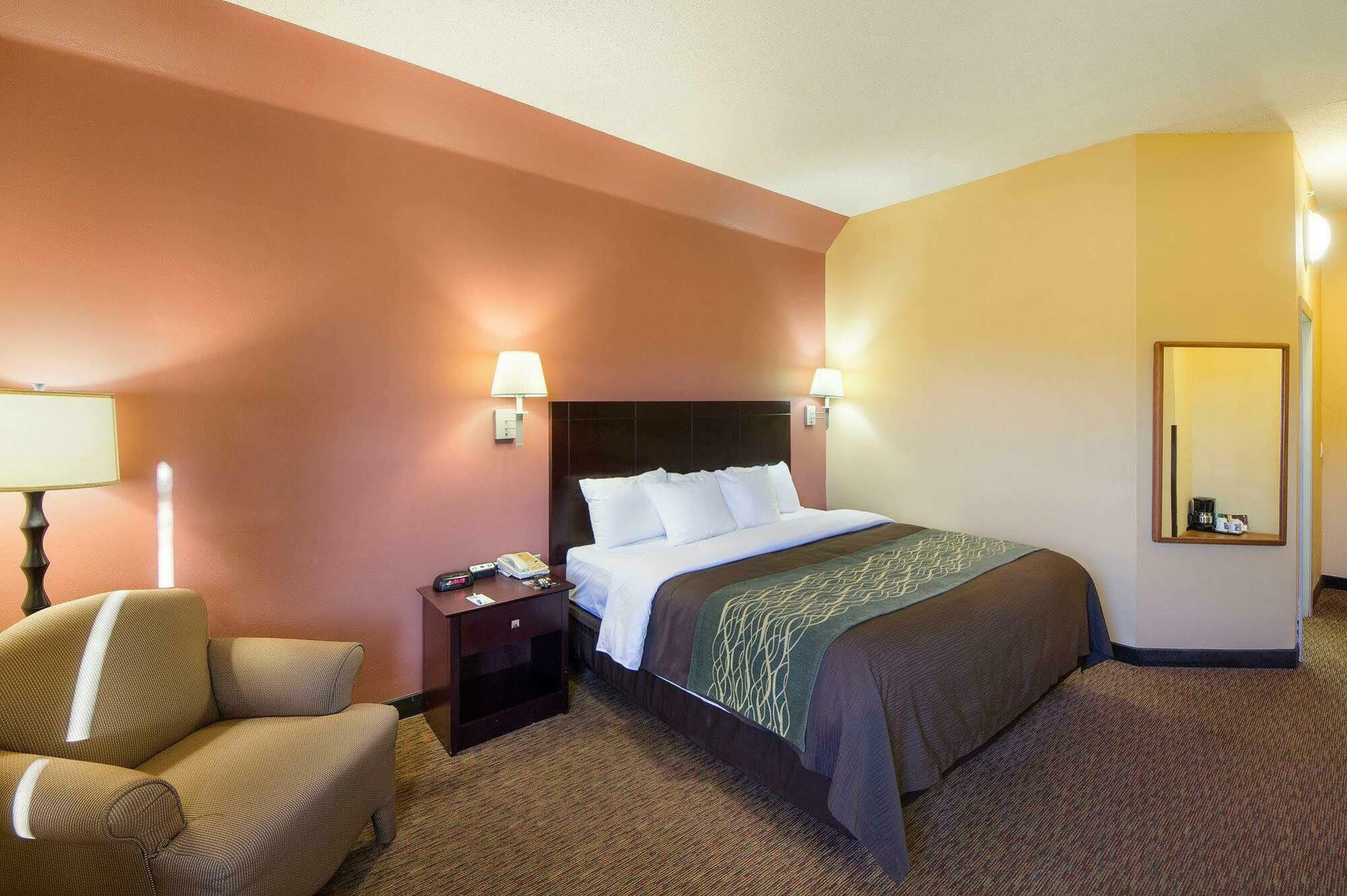 Comfort Inn Near Medical Center Mission Extérieur photo